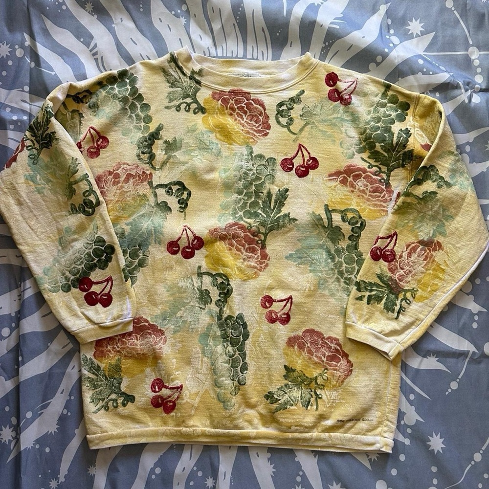 Cherokee Soft Yellow and White Cotton Crewneck